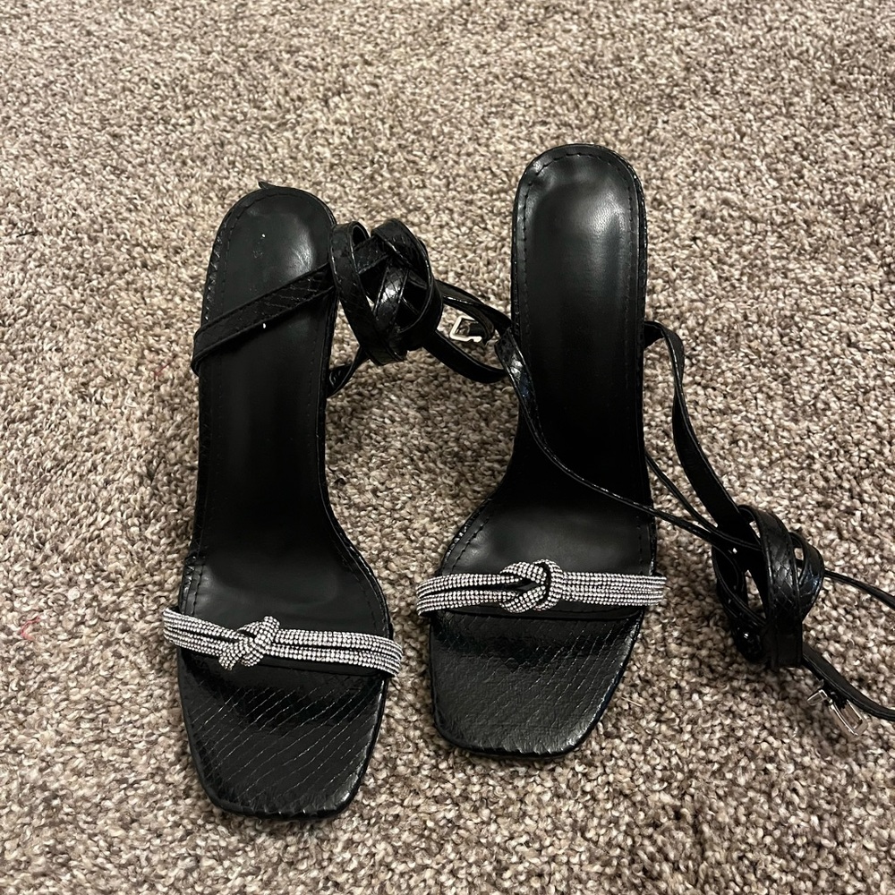 Elegant Black Women's Heels with Silver Accents